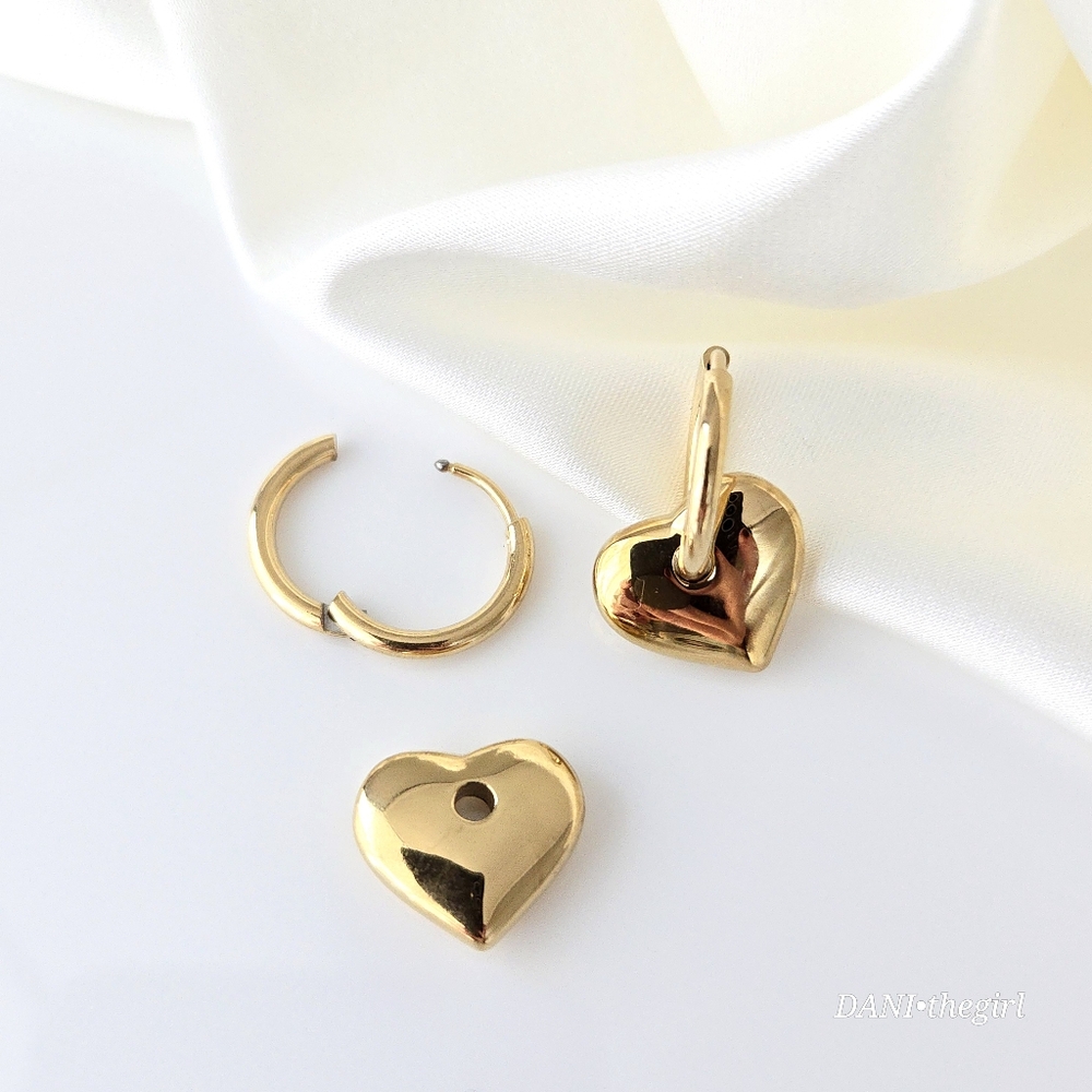 NEW Gold 2-in-1 Heart Charm Huggie Hoop Earrings - Picture 6 of 9